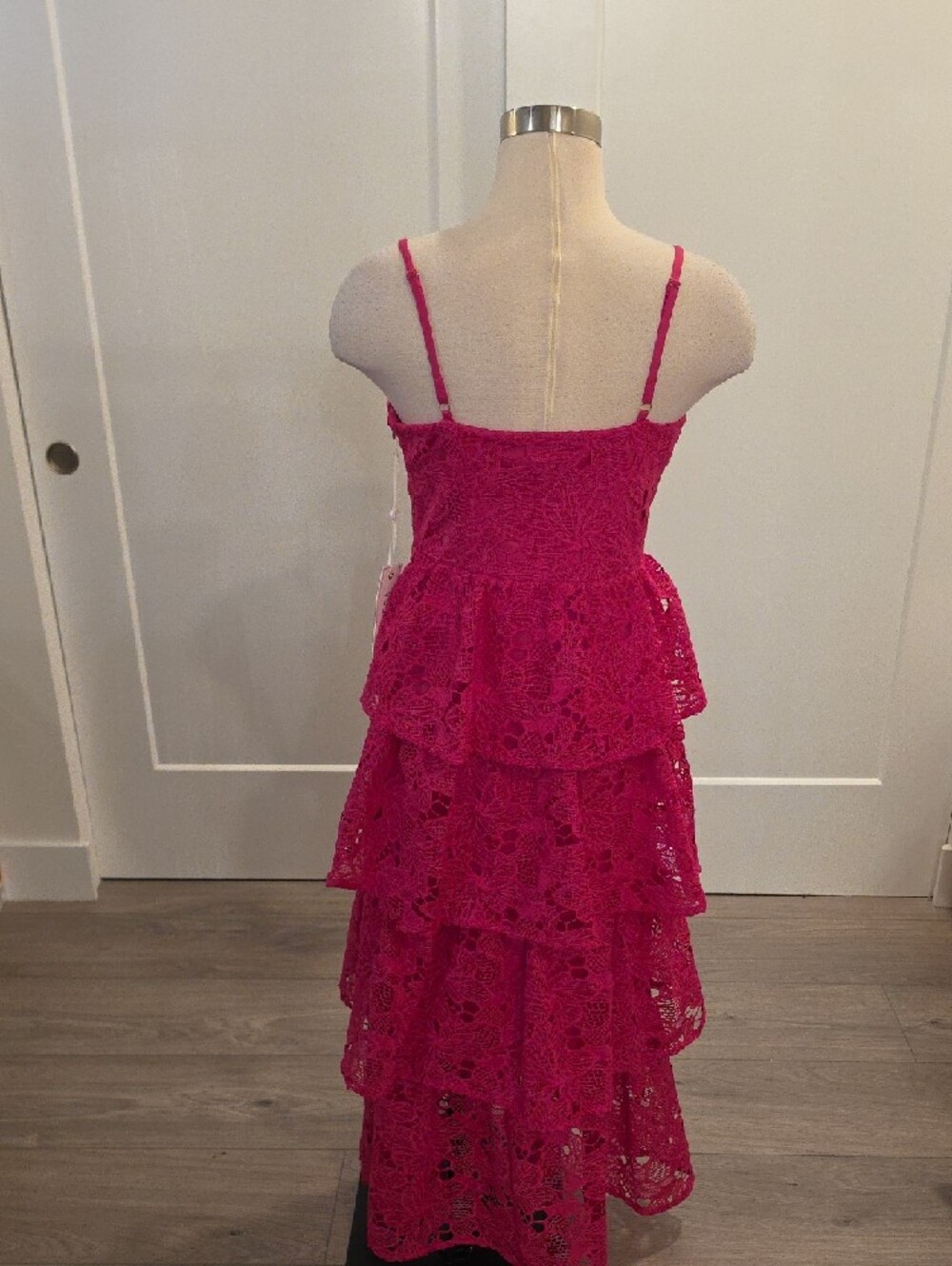 Siena Studio Fuchsia Lace Tiered adjustable-Strap Maxi Dress size 6 new with tag - Picture 10 of 14